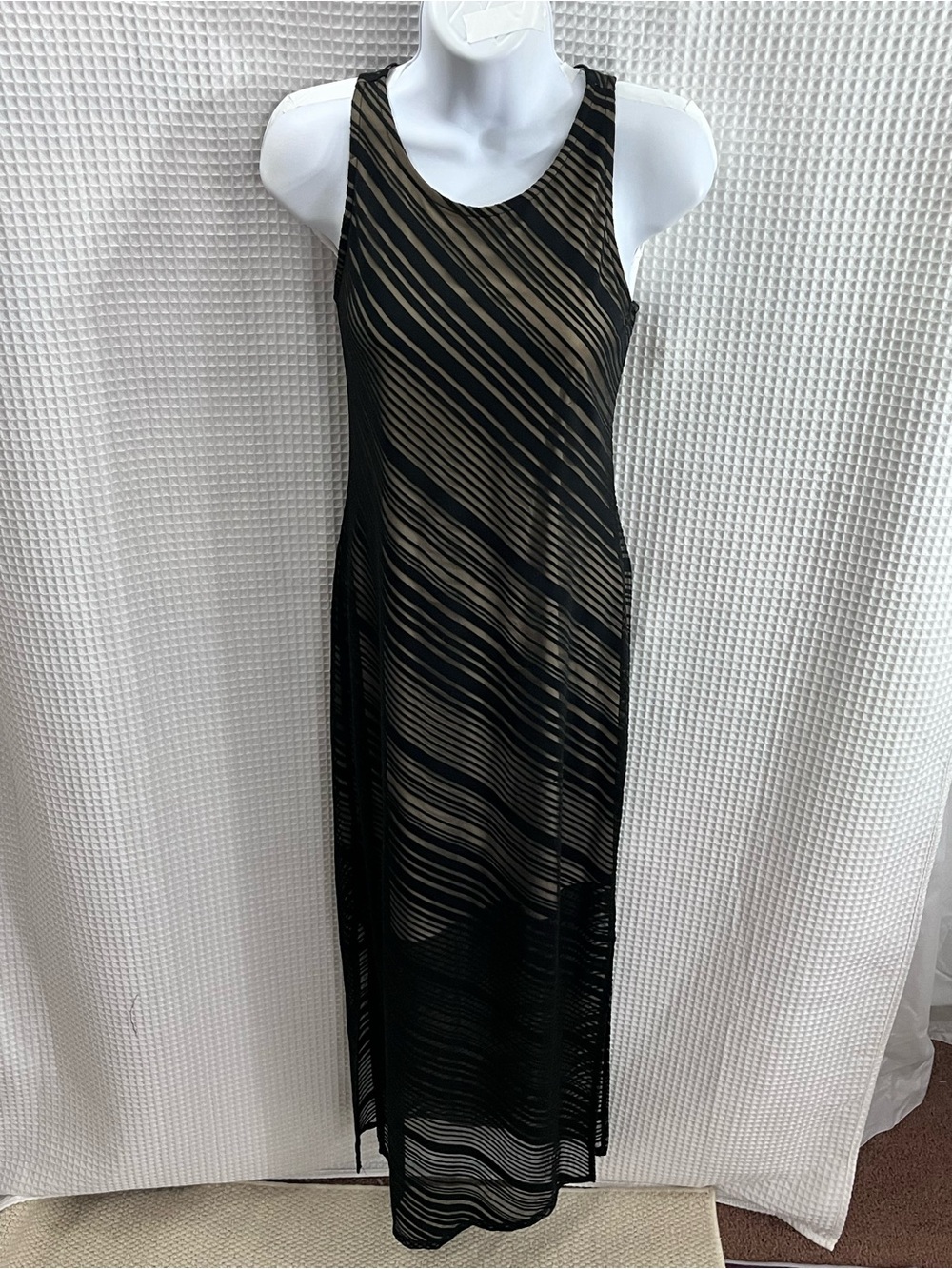 Kelly Renee Sleeveless Black and Tan Striped Maxi Dress size small